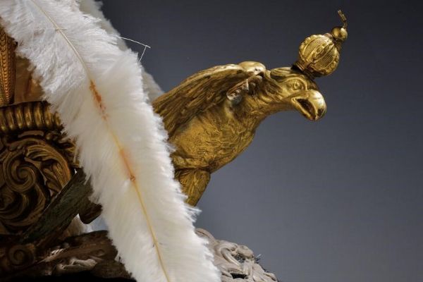 Elmo da generale con le cifre di Umberto I  - Asta Rare Armi Antiche e Militaria da tutto il mondo - Associazione Nazionale - Case d'Asta italiane