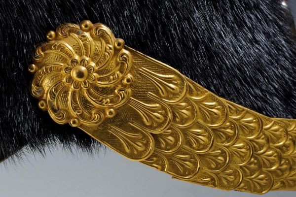 Elmo da ufficiale di cavalleria con monogramma di Umberto I  - Asta Rare Armi Antiche e Militaria da tutto il mondo - Associazione Nazionale - Case d'Asta italiane