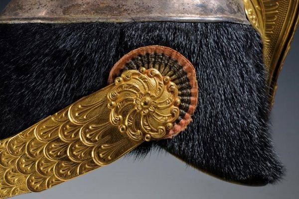 Elmo da ufficiale di cavalleria con monogramma di Umberto I  - Asta Rare Armi Antiche e Militaria da tutto il mondo - Associazione Nazionale - Case d'Asta italiane