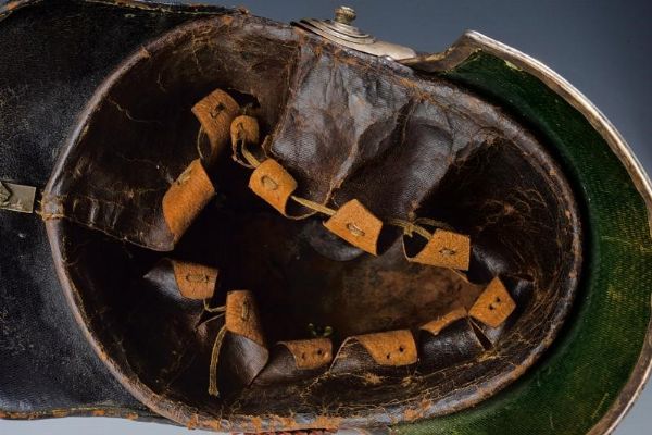 Rarissimo elmo da alabardiere  - Asta Rare Armi Antiche e Militaria da tutto il mondo - Associazione Nazionale - Case d'Asta italiane