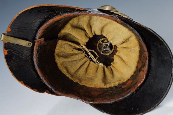 Raro elmo da truppa mod. 1844 del 15� Reggimento di Fanteria  - Asta Rare Armi Antiche e Militaria da tutto il mondo - Associazione Nazionale - Case d'Asta italiane