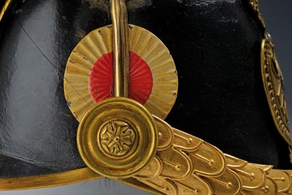 Elmo da ufficiale della Guardia Civica con spalline e cinturone  - Asta Rare Armi Antiche e Militaria da tutto il mondo - Associazione Nazionale - Case d'Asta italiane