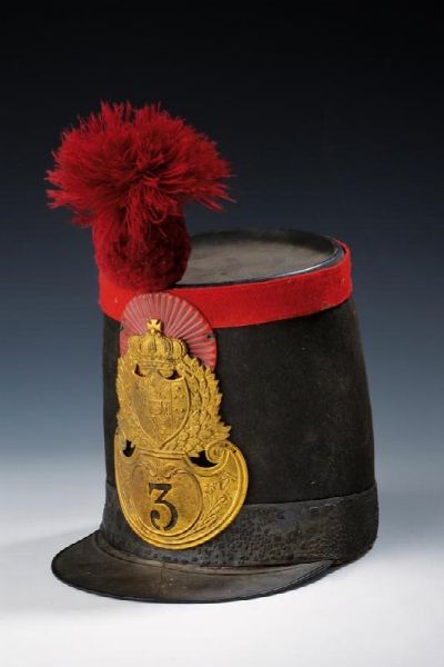 Shako da truppa mod. 1848 -1852 del 3� regg. fanteria di linea Principe  - Asta Rare Armi Antiche e Militaria da tutto il mondo - Associazione Nazionale - Case d'Asta italiane