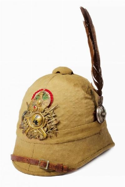 Casco coloniale da ufficiale degli Alpini  - Asta Rare Armi Antiche e Militaria da tutto il mondo - Associazione Nazionale - Case d'Asta italiane