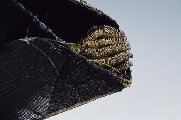 Feluca da funzionario dell'esercito  - Asta Rare Armi Antiche e Militaria da tutto il mondo - Associazione Nazionale - Case d'Asta italiane