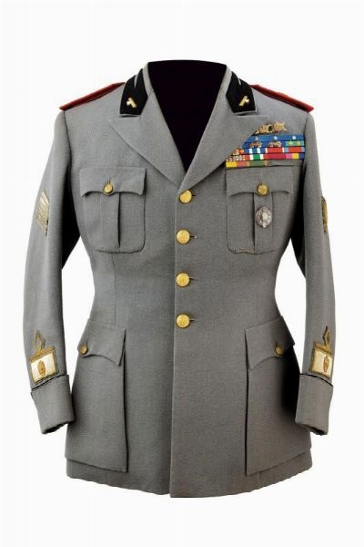 Rara giubba da generale della MVSN  - Asta Rare Armi Antiche e Militaria da tutto il mondo - Associazione Nazionale - Case d'Asta italiane