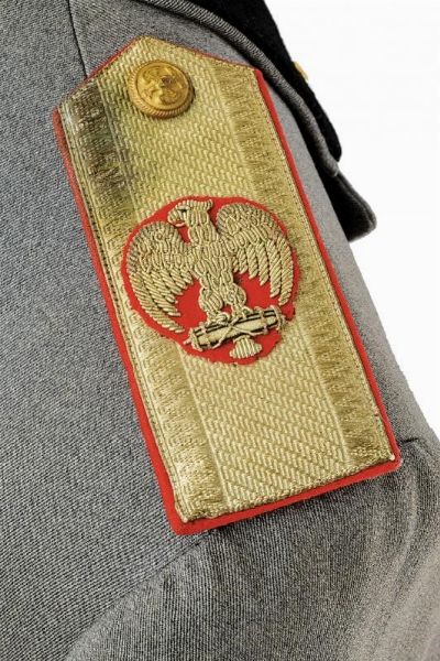 Rara giubba da generale della MVSN  - Asta Rare Armi Antiche e Militaria da tutto il mondo - Associazione Nazionale - Case d'Asta italiane