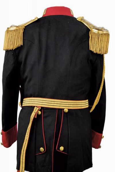 Uniforme da ufficiale della guardia palatina  - Asta Rare Armi Antiche e Militaria da tutto il mondo - Associazione Nazionale - Case d'Asta italiane