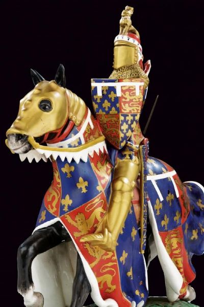 Statua in porcellana raffigurante Edoardo di Woodstock detto il Principe Nero  - Asta Rare Armi Antiche e Militaria da tutto il mondo - Associazione Nazionale - Case d'Asta italiane