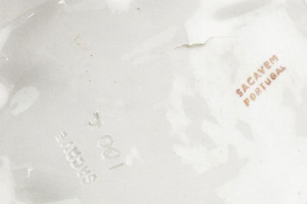 Statua in porcellana raffigurante Owain ap Gruffydd detto Owain Glyndwr  - Asta Rare Armi Antiche e Militaria da tutto il mondo - Associazione Nazionale - Case d'Asta italiane