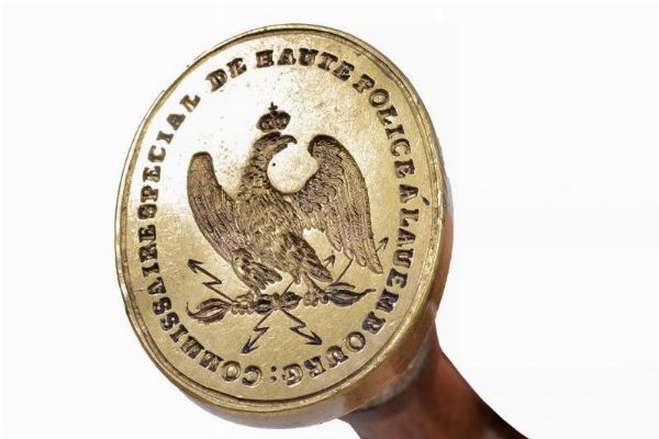 Sigillo da commissario di polizia  - Asta Rare Armi Antiche e Militaria da tutto il mondo - Associazione Nazionale - Case d'Asta italiane
