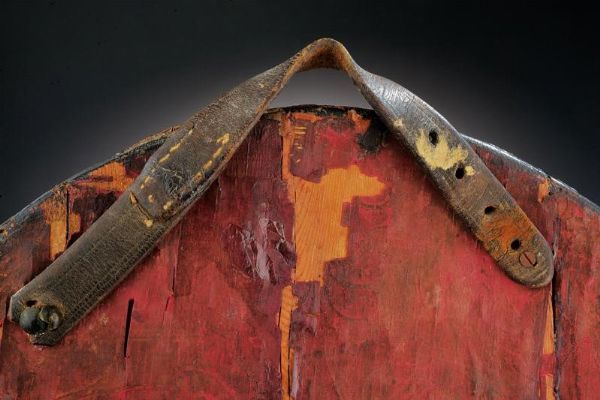 Rara rotella in cuoio bollito  - Asta Rare Armi Antiche e Militaria da tutto il mondo - Associazione Nazionale - Case d'Asta italiane