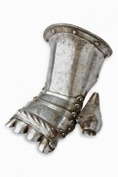 Manopola destra  - Asta Rare Armi Antiche e Militaria da tutto il mondo - Associazione Nazionale - Case d'Asta italiane