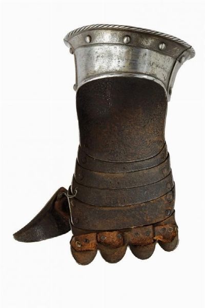 Manopola destra  - Asta Rare Armi Antiche e Militaria da tutto il mondo - Associazione Nazionale - Case d'Asta italiane