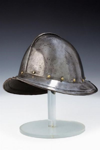 Cappello d'arme  - Asta Rare Armi Antiche e Militaria da tutto il mondo - Associazione Nazionale - Case d'Asta italiane