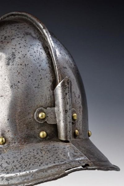Cappello d'arme  - Asta Rare Armi Antiche e Militaria da tutto il mondo - Associazione Nazionale - Case d'Asta italiane
