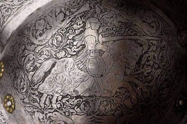 Morione antico con incisione ottocentesca  - Asta Rare Armi Antiche e Militaria da tutto il mondo - Associazione Nazionale - Case d'Asta italiane