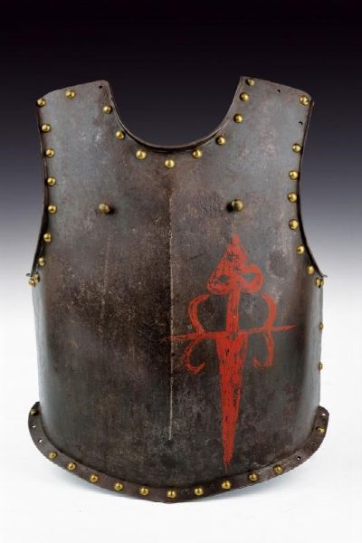 Pettorale con fregio dell'ordine di Santiago (Ordine di San Giacomo della Spada)  - Asta Rare Armi Antiche e Militaria da tutto il mondo - Associazione Nazionale - Case d'Asta italiane