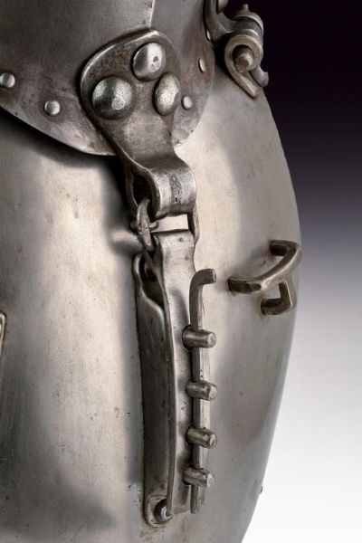 Armatura da giostra (Stechzeug) nello stile del 1490  - Asta Rare Armi Antiche e Militaria da tutto il mondo - Associazione Nazionale - Case d'Asta italiane
