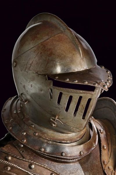 Armatura da uomo d'arme composita  - Asta Rare Armi Antiche e Militaria da tutto il mondo - Associazione Nazionale - Case d'Asta italiane