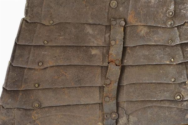 Corsaletto bianconero da uomo d'arme  - Asta Rare Armi Antiche e Militaria da tutto il mondo - Associazione Nazionale - Case d'Asta italiane