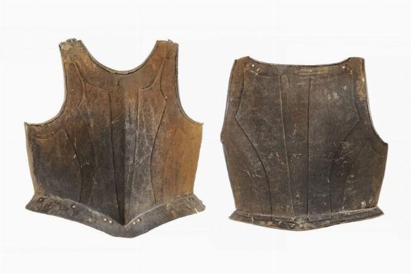 Corsaletto bianconero da uomo d'arme  - Asta Rare Armi Antiche e Militaria da tutto il mondo - Associazione Nazionale - Case d'Asta italiane