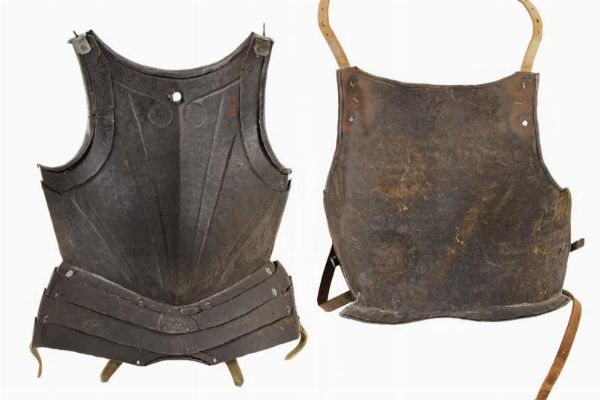 Corsaletto con elmo chiuso  - Asta Rare Armi Antiche e Militaria da tutto il mondo - Associazione Nazionale - Case d'Asta italiane