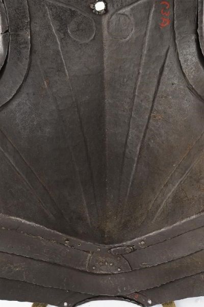 Corsaletto con elmo chiuso  - Asta Rare Armi Antiche e Militaria da tutto il mondo - Associazione Nazionale - Case d'Asta italiane