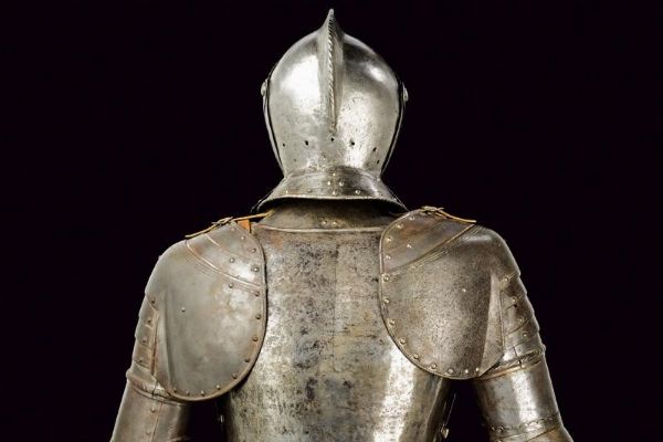 Corsaletto con elmo chiuso  - Asta Rare Armi Antiche e Militaria da tutto il mondo - Associazione Nazionale - Case d'Asta italiane