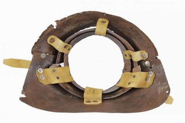 Corsaletto con elmo chiuso  - Asta Rare Armi Antiche e Militaria da tutto il mondo - Associazione Nazionale - Case d'Asta italiane