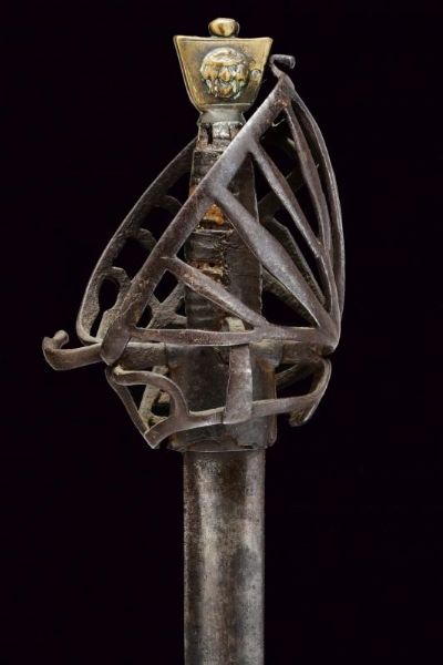 Interessante schiavona  - Asta Rare Armi Antiche e Militaria da tutto il mondo - Associazione Nazionale - Case d'Asta italiane