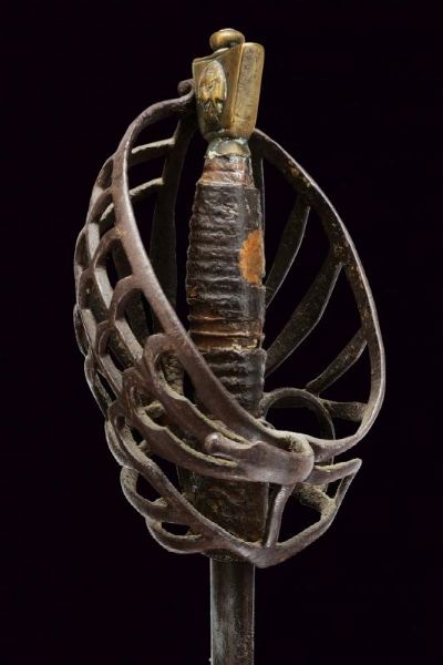 Interessante schiavona  - Asta Rare Armi Antiche e Militaria da tutto il mondo - Associazione Nazionale - Case d'Asta italiane