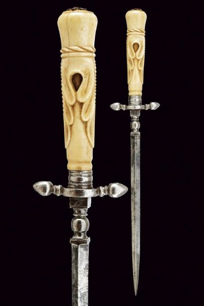 Stiletto  - Asta Rare Armi Antiche e Militaria da tutto il mondo - Associazione Nazionale - Case d'Asta italiane