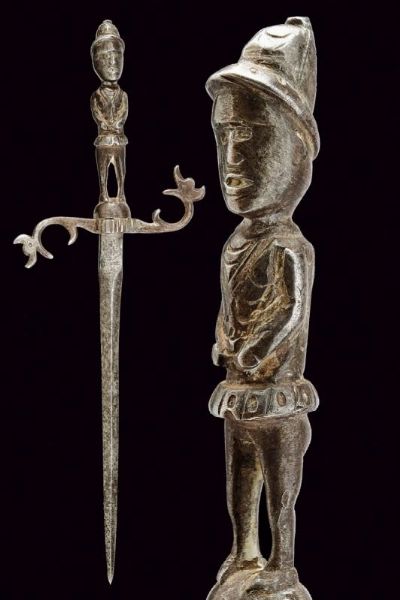 Stiletto  - Asta Rare Armi Antiche e Militaria da tutto il mondo - Associazione Nazionale - Case d'Asta italiane