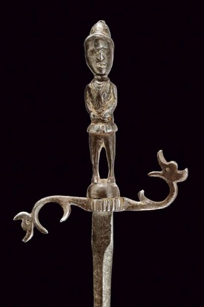 Stiletto  - Asta Rare Armi Antiche e Militaria da tutto il mondo - Associazione Nazionale - Case d'Asta italiane