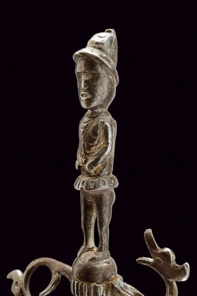 Stiletto  - Asta Rare Armi Antiche e Militaria da tutto il mondo - Associazione Nazionale - Case d'Asta italiane