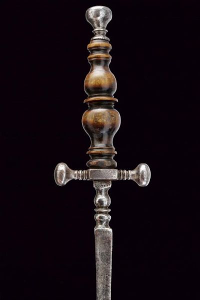 Stiletto  - Asta Rare Armi Antiche e Militaria da tutto il mondo - Associazione Nazionale - Case d'Asta italiane