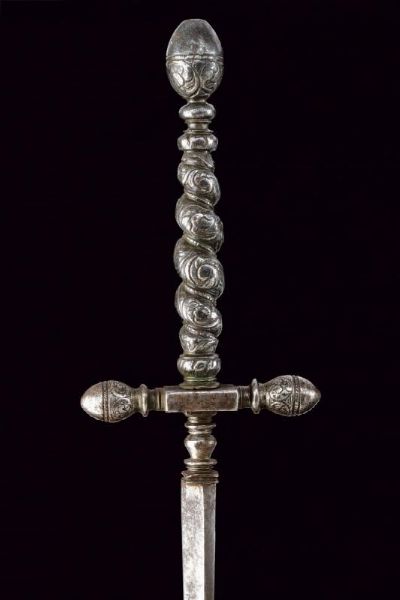 Fine stiletto intagliato  - Asta Rare Armi Antiche e Militaria da tutto il mondo - Associazione Nazionale - Case d'Asta italiane
