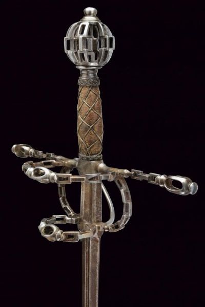 Spada da lato con decorazioni a catena  - Asta Rare Armi Antiche e Militaria da tutto il mondo - Associazione Nazionale - Case d'Asta italiane