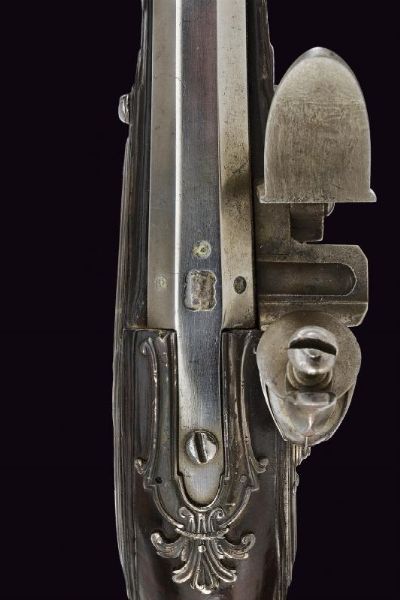 Pistola a pietra focaia con fornimenti in argento di Pietro Tomasi  - Asta Rare Armi Antiche e Militaria da tutto il mondo - Associazione Nazionale - Case d'Asta italiane