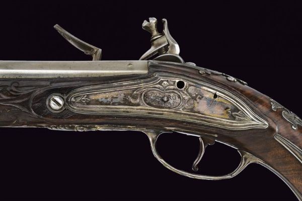 Pistola a pietra focaia con fornimenti in argento di Pietro Tomasi  - Asta Rare Armi Antiche e Militaria da tutto il mondo - Associazione Nazionale - Case d'Asta italiane