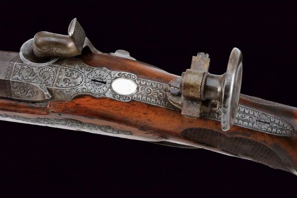 Bellissimo fucile da tiro a luminello di Zoller decorato con scene dalla leggenda di Guglielmo Tell  - Asta Rare Armi Antiche e Militaria da tutto il mondo - Associazione Nazionale - Case d'Asta italiane