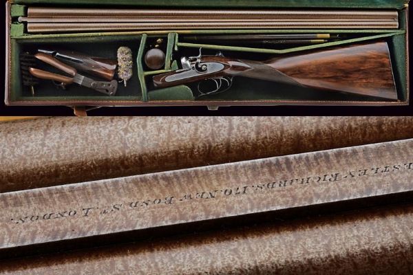 Doppietta a cani esterni di Westley Richards in cassetta  - Asta Rare Armi Antiche e Militaria da tutto il mondo - Associazione Nazionale - Case d'Asta italiane