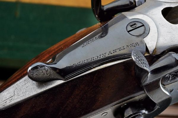 Doppietta a cani esterni di Westley Richards in cassetta  - Asta Rare Armi Antiche e Militaria da tutto il mondo - Associazione Nazionale - Case d'Asta italiane