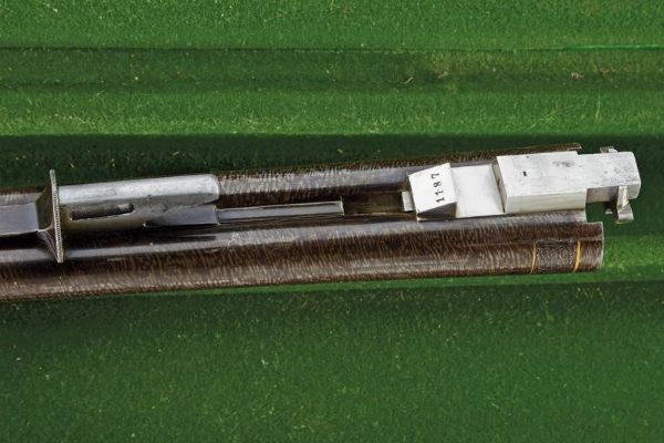 Straordinaria doppietta a percussione centrale di Haetge in cassetta  - Asta Rare Armi Antiche e Militaria da tutto il mondo - Associazione Nazionale - Case d'Asta italiane