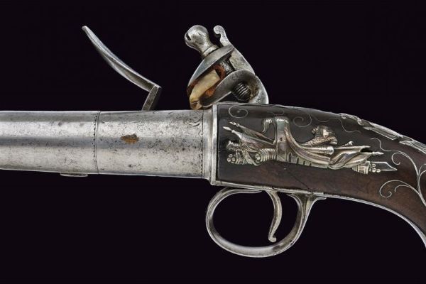 Pistola Queen Anne a pietra focaia con fornimenti in argento di Wilson  - Asta Rare Armi Antiche e Militaria da tutto il mondo - Associazione Nazionale - Case d'Asta italiane