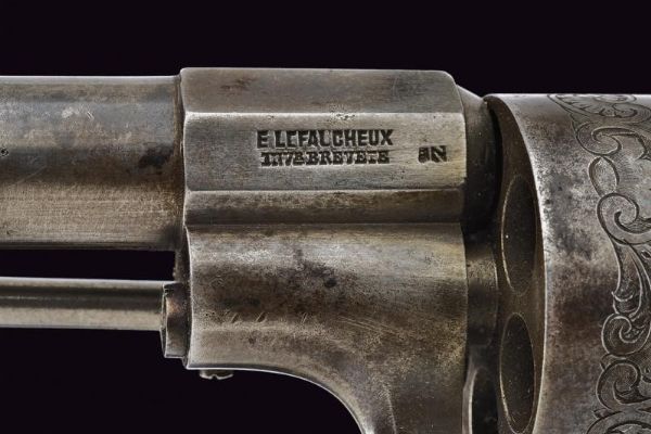 Bel revolver Lefaucheux a spillo  - Asta Rare Armi Antiche e Militaria da tutto il mondo - Associazione Nazionale - Case d'Asta italiane