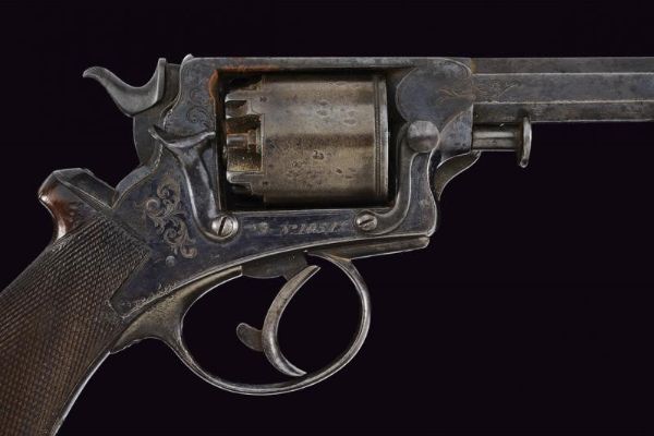 Revolver Tranter a luminello in cassetta  - Asta Rare Armi Antiche e Militaria da tutto il mondo - Associazione Nazionale - Case d'Asta italiane