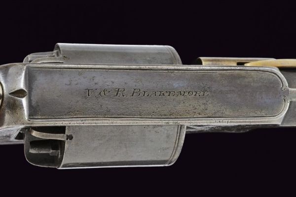 Revolver tipo Adams a luminello in cassetta  - Asta Rare Armi Antiche e Militaria da tutto il mondo - Associazione Nazionale - Case d'Asta italiane