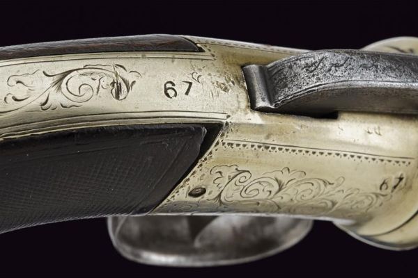 Pepperbox revolver a luminello di Manton in cassetta  - Asta Rare Armi Antiche e Militaria da tutto il mondo - Associazione Nazionale - Case d'Asta italiane